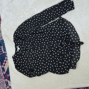 ✨5 for $25✨ Candies Polka-dot Top with Lace back